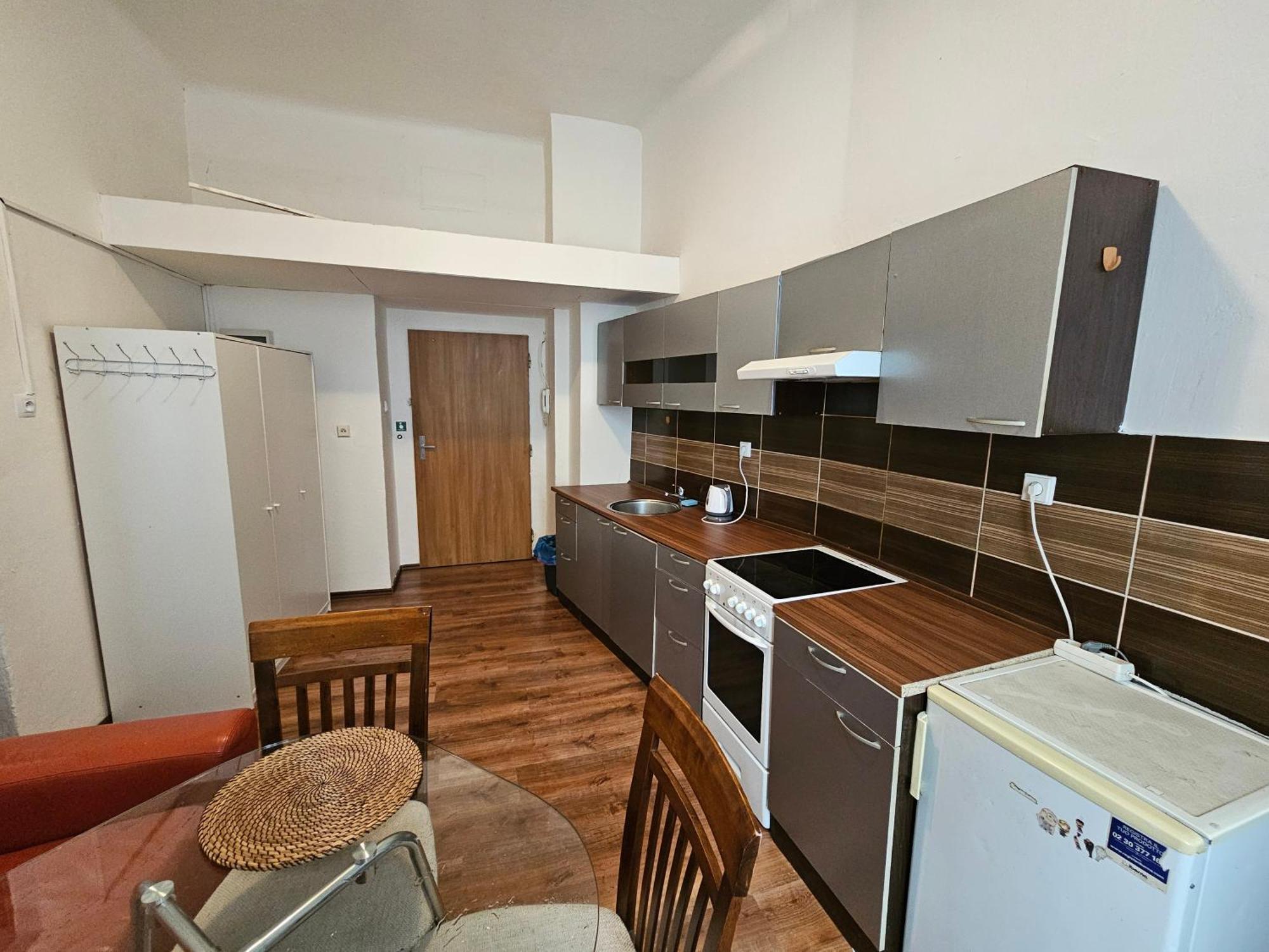 Apartments Zizkov 2C Prag Exterior foto
